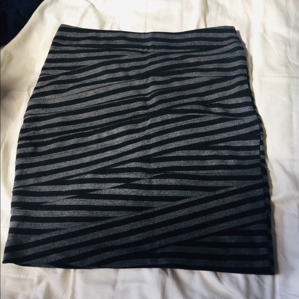 *3 for $12 sale* Zara pencil skirt